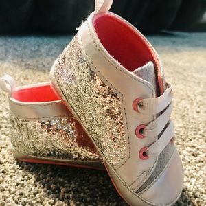 Sparkly gray crib shoes with pink